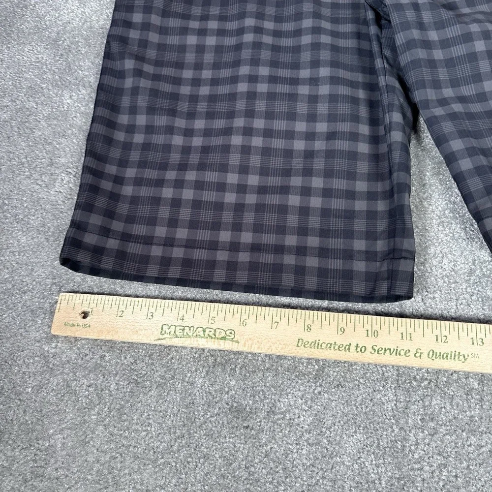 Nike‎ Golf Shorts Mens 34 Black Gray Plaid Dri Fit Performace Stretch Chino Logo